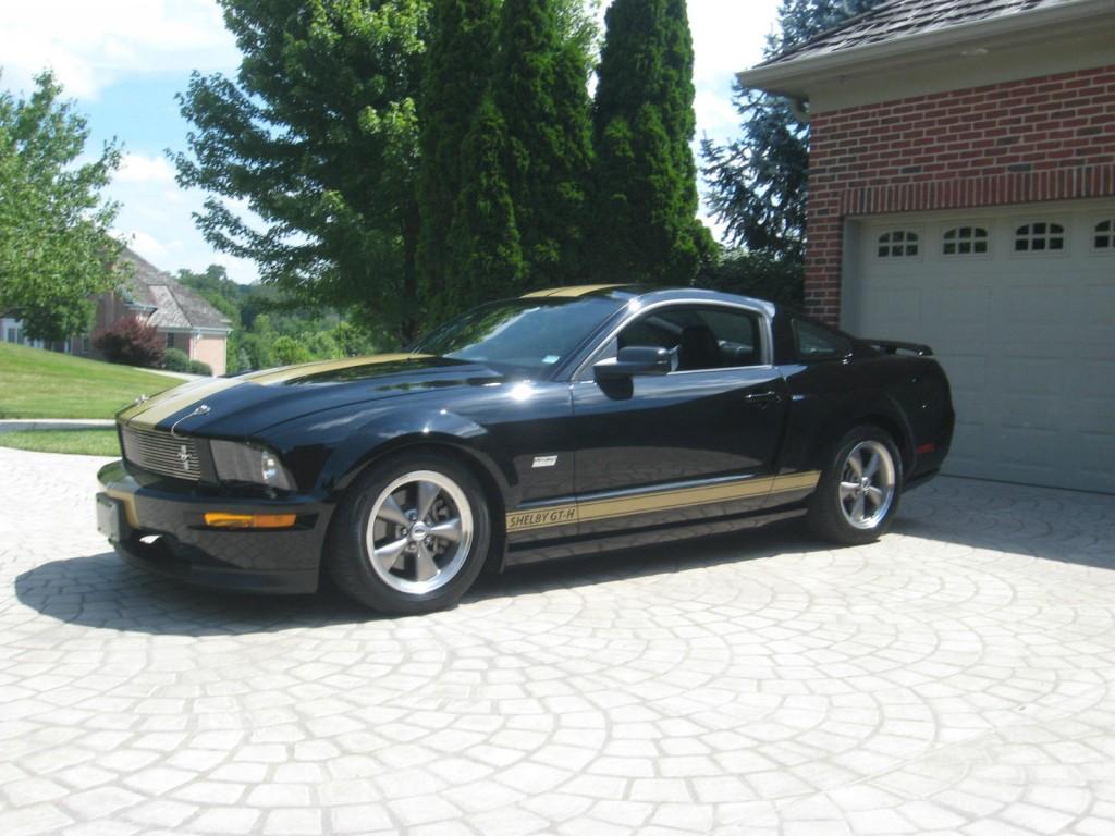 2006 Ford Mustang Shelby American Hertz GT H
