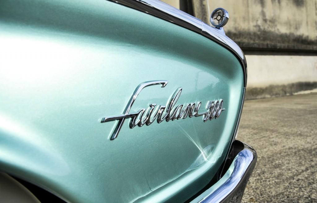 1960 Ford Fairlane 500 3.7L