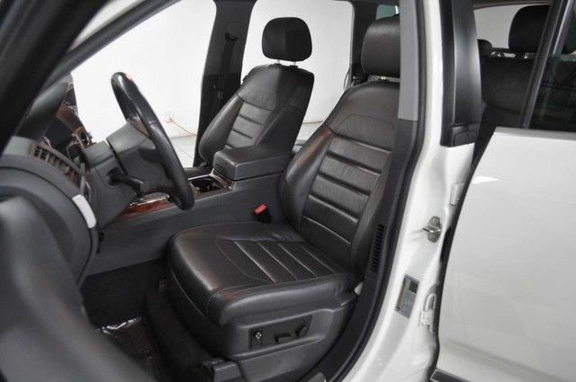 2009 Volkswagen Touareg VR6 – Outstanding Condition
